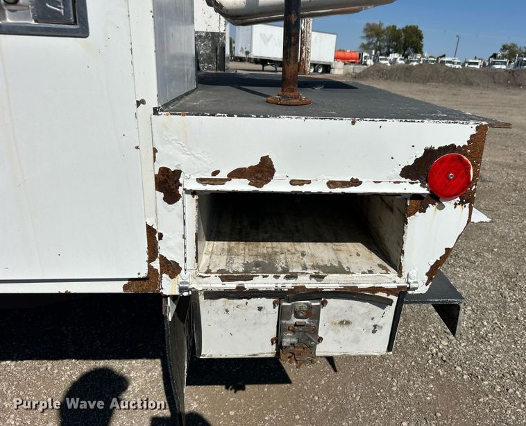 image for item EG2176 2012 Dodge Ram 4500HD bucket truck