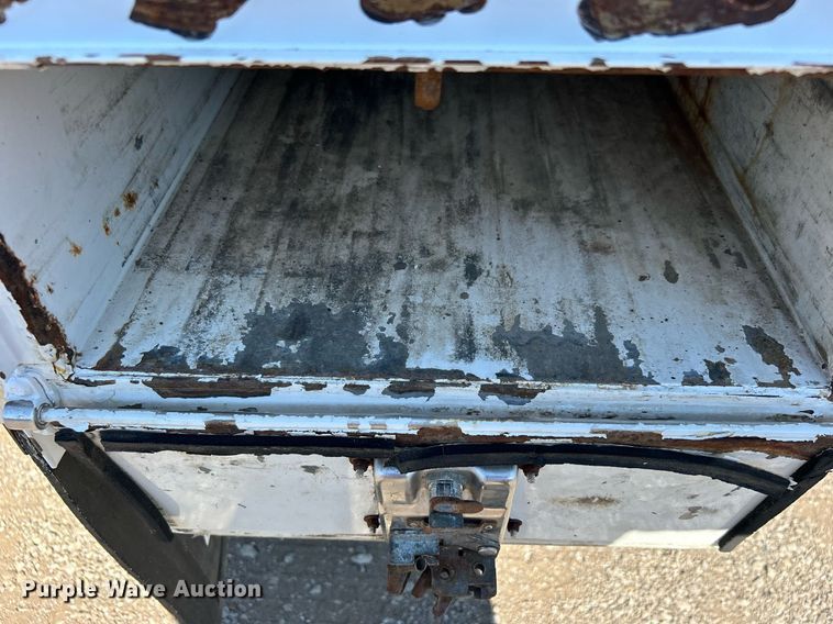 image for item EG2176 2012 Dodge Ram 4500HD bucket truck