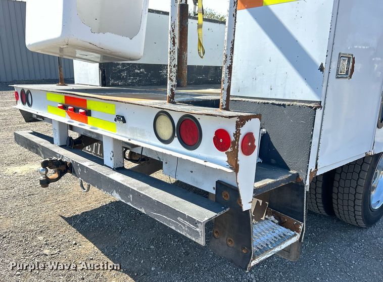 image for item EG2176 2012 Dodge Ram 4500HD bucket truck
