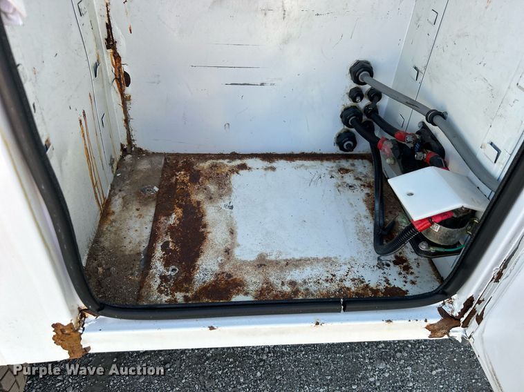 image for item EG2176 2012 Dodge Ram 4500HD bucket truck