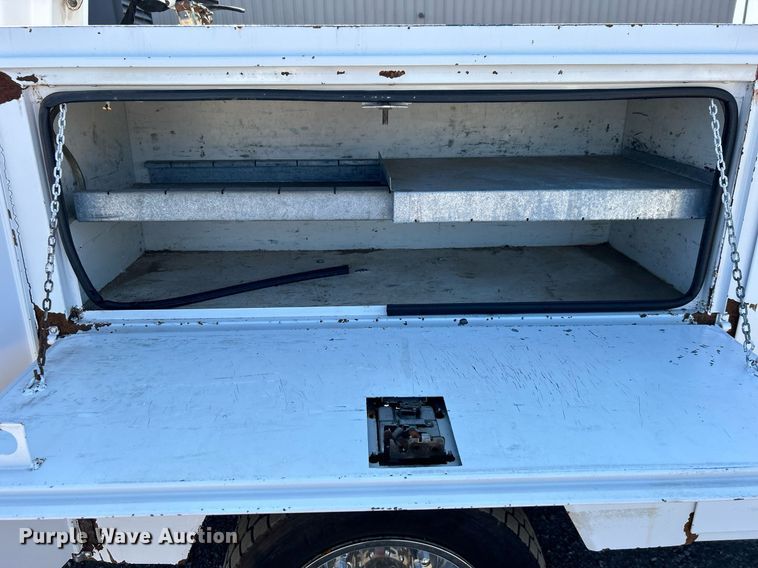 image for item EG2176 2012 Dodge Ram 4500HD bucket truck