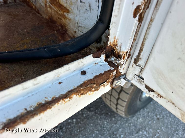 image for item EG2176 2012 Dodge Ram 4500HD bucket truck