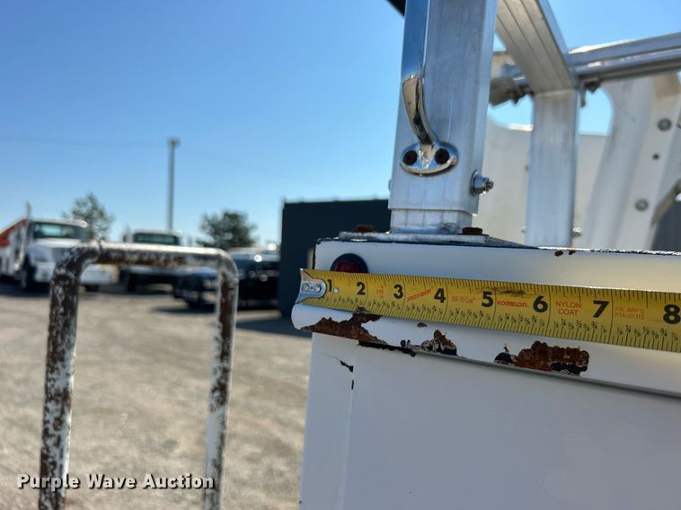 image for item EG2176 2012 Dodge Ram 4500HD bucket truck