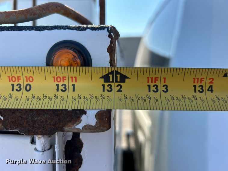 image for item EG2176 2012 Dodge Ram 4500HD bucket truck