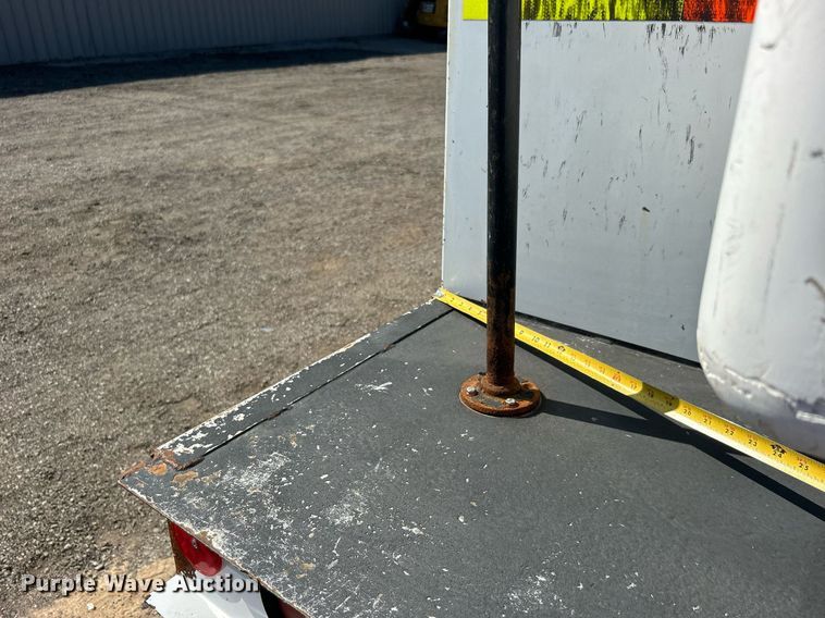 image for item EG2176 2012 Dodge Ram 4500HD bucket truck