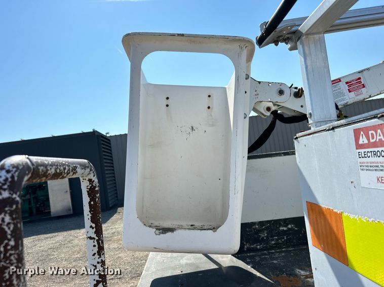 image for item EG2176 2012 Dodge Ram 4500HD bucket truck