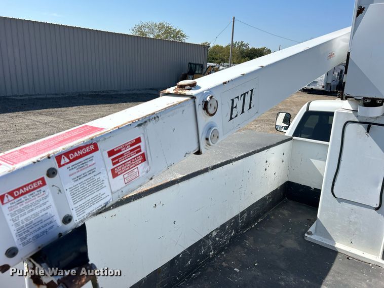 image for item EG2176 2012 Dodge Ram 4500HD bucket truck