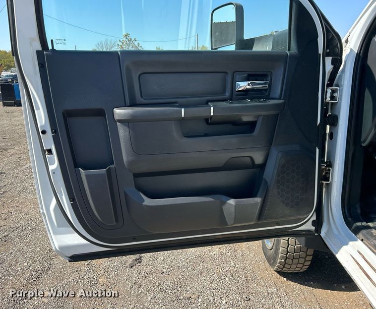 image for item EG2176 2012 Dodge Ram 4500HD bucket truck