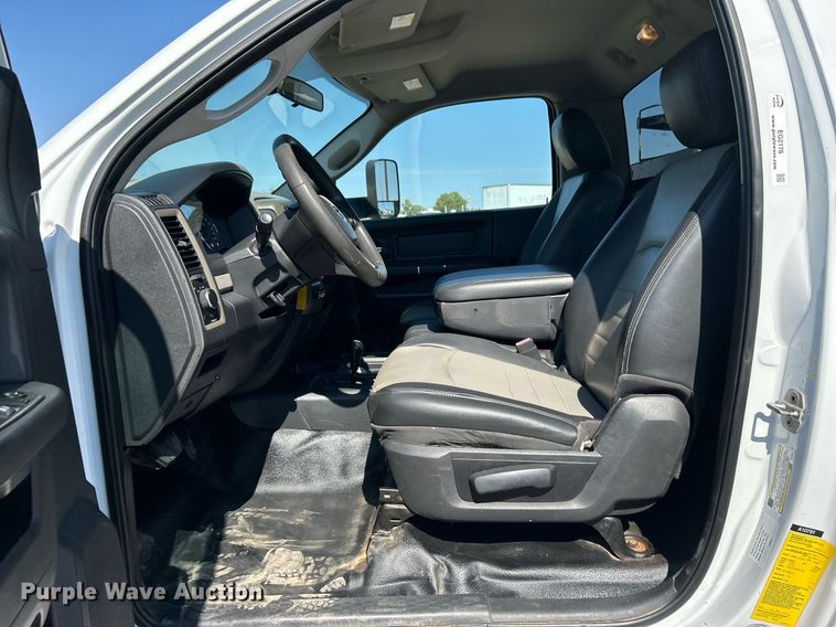 image for item EG2176 2012 Dodge Ram 4500HD bucket truck