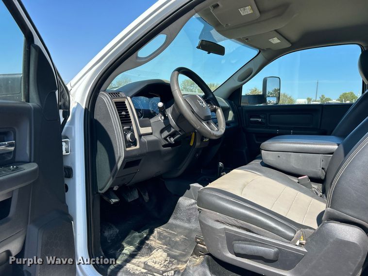 image for item EG2176 2012 Dodge Ram 4500HD bucket truck