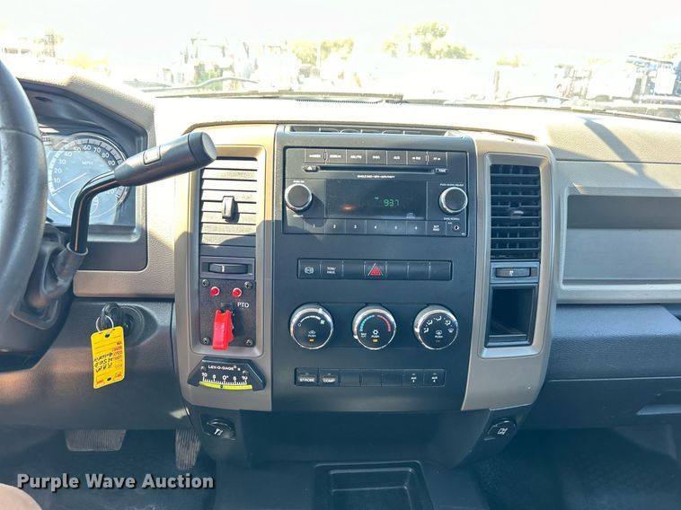 image for item EG2176 2012 Dodge Ram 4500HD bucket truck