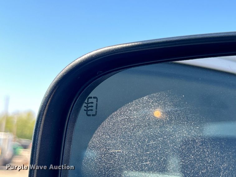 image for item EG2176 2012 Dodge Ram 4500HD bucket truck