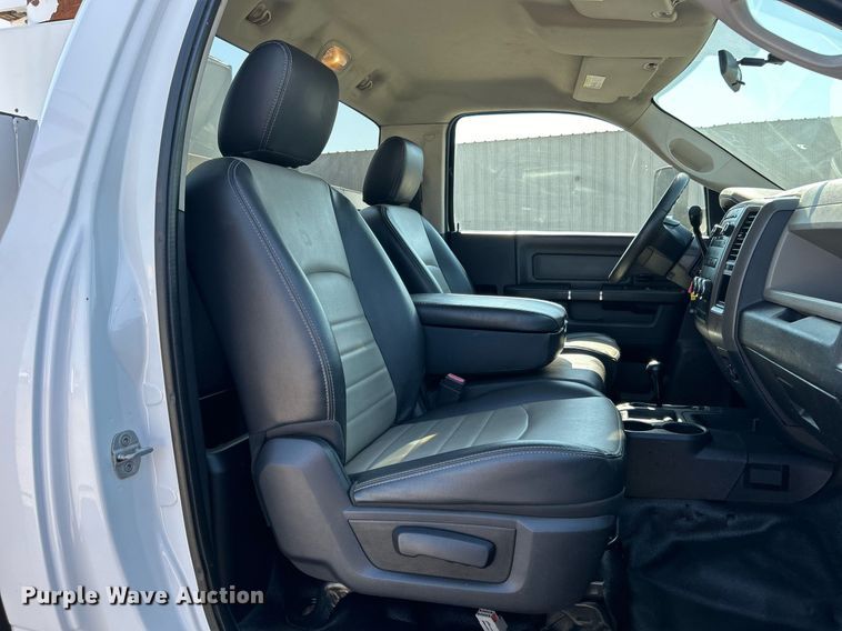 image for item EG2176 2012 Dodge Ram 4500HD bucket truck