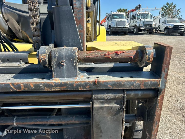 image for item EG2179 2004 Hyster 360 forklift