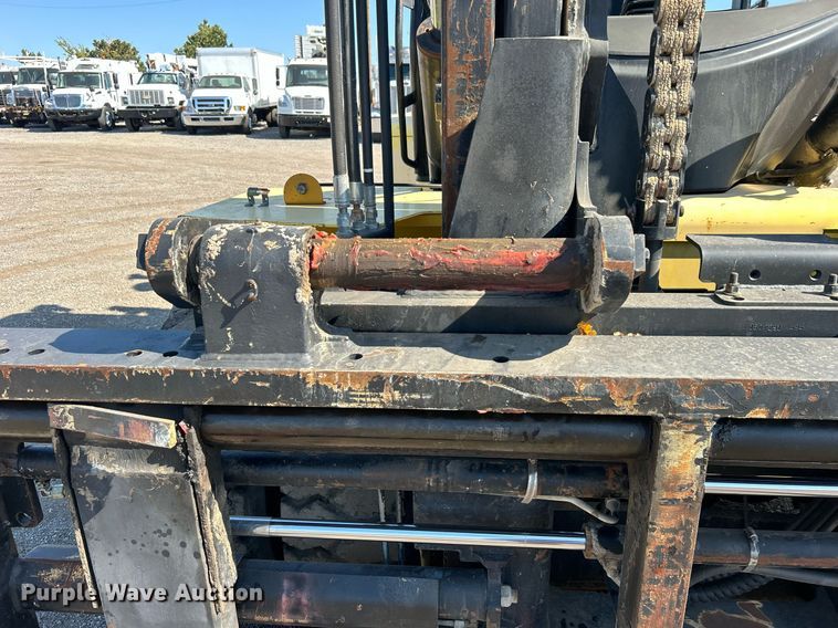 image for item EG2179 2004 Hyster 360 forklift