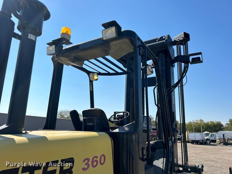 image for item EG2179 2004 Hyster 360 forklift