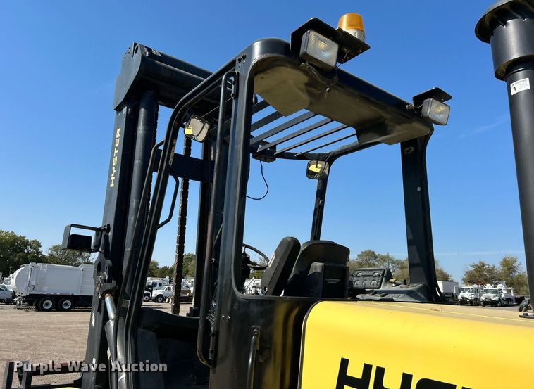 image for item EG2179 2004 Hyster 360 forklift