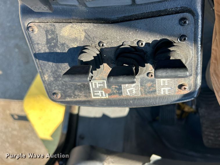 image for item EG2179 2004 Hyster 360 forklift