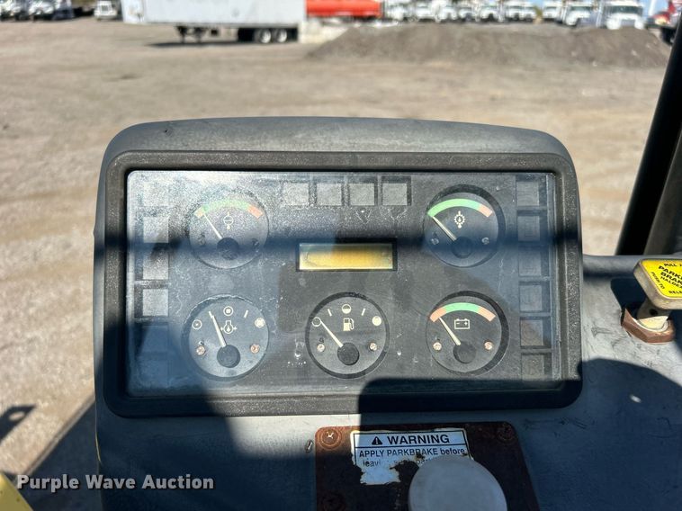 image for item EG2179 2004 Hyster 360 forklift