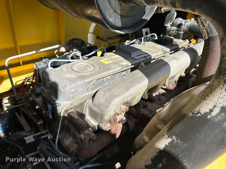 image for item EG2179 2004 Hyster 360 forklift