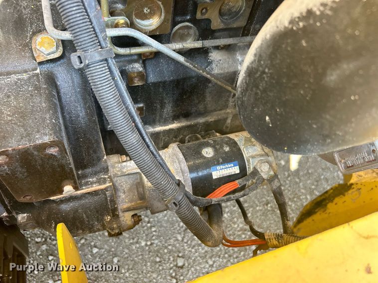 image for item EG2179 2004 Hyster 360 forklift