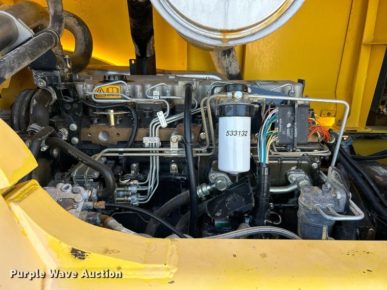 image for item EG2179 2004 Hyster 360 forklift