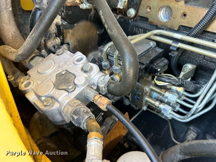 image for item EG2179 2004 Hyster 360 forklift