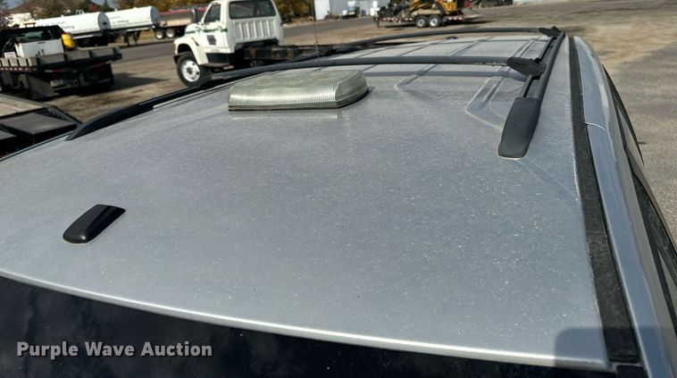 image for item EG6809 2009 Chrysler Town and country touring van