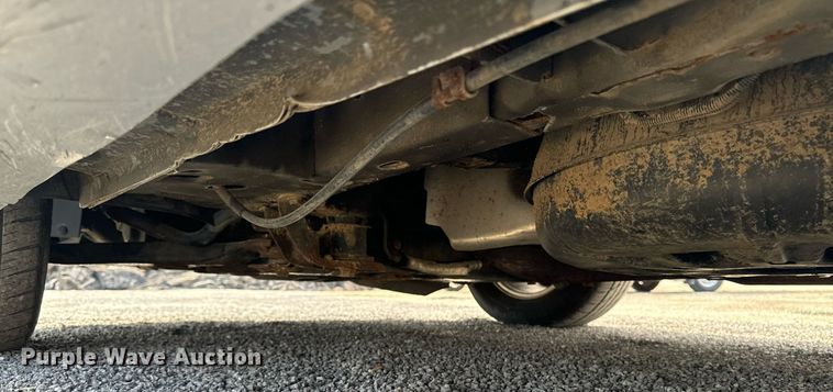 image for item EG6809 2009 Chrysler Town and country touring van