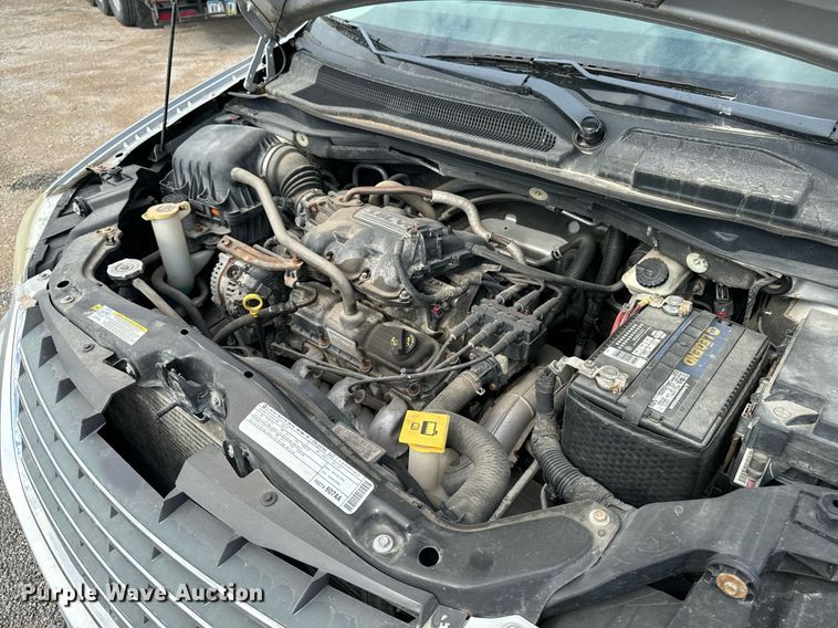 image for item EG6809 2009 Chrysler Town and country touring van