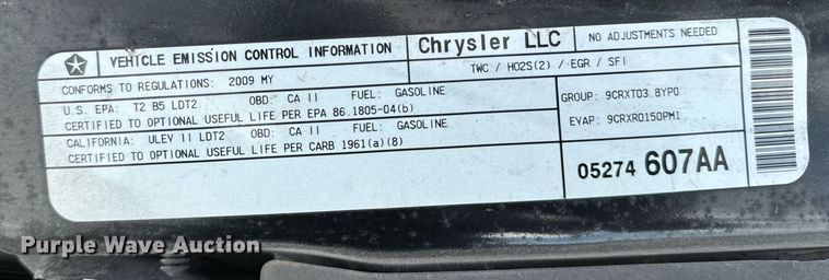 image for item EG6809 2009 Chrysler Town and country touring van