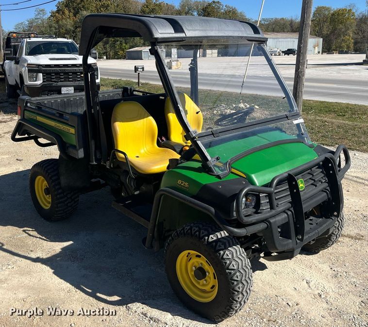 image for item EH2904 2016 John Deere Gator 825i utility vehicle