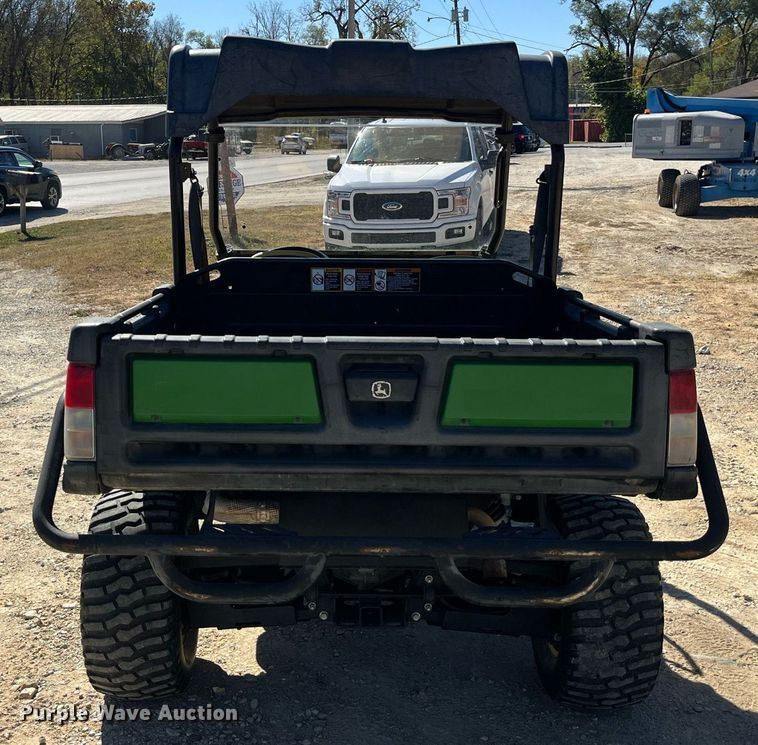 image for item EH2904 2016 John Deere Gator 825i utility vehicle