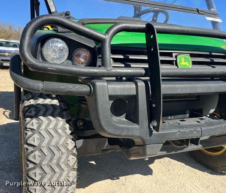 image for item EH2904 2016 John Deere Gator 825i utility vehicle