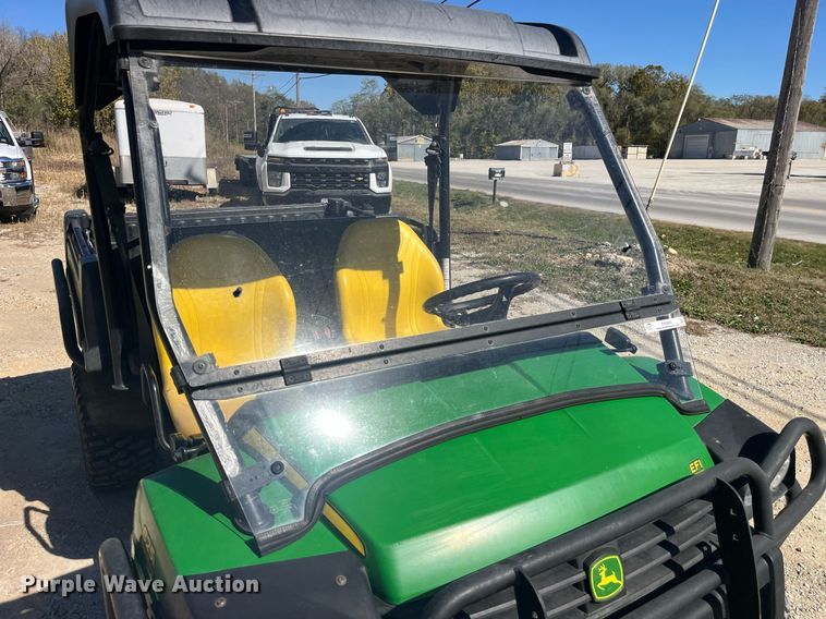 image for item EH2904 2016 John Deere Gator 825i utility vehicle