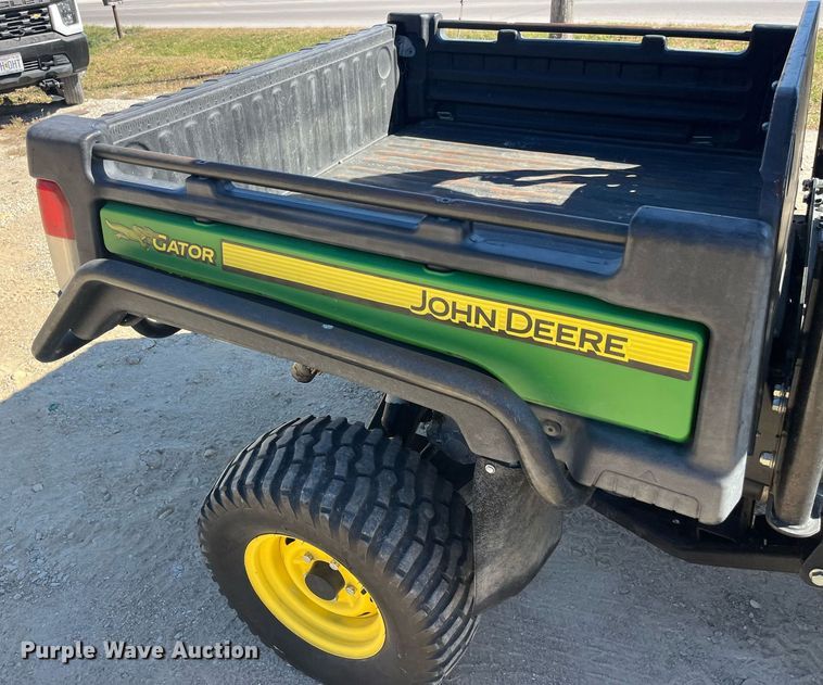 image for item EH2904 2016 John Deere Gator 825i utility vehicle
