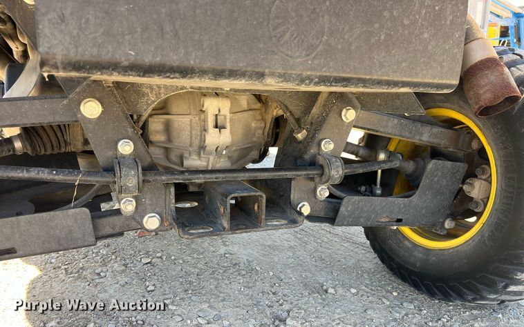 image for item EH2904 2016 John Deere Gator 825i utility vehicle