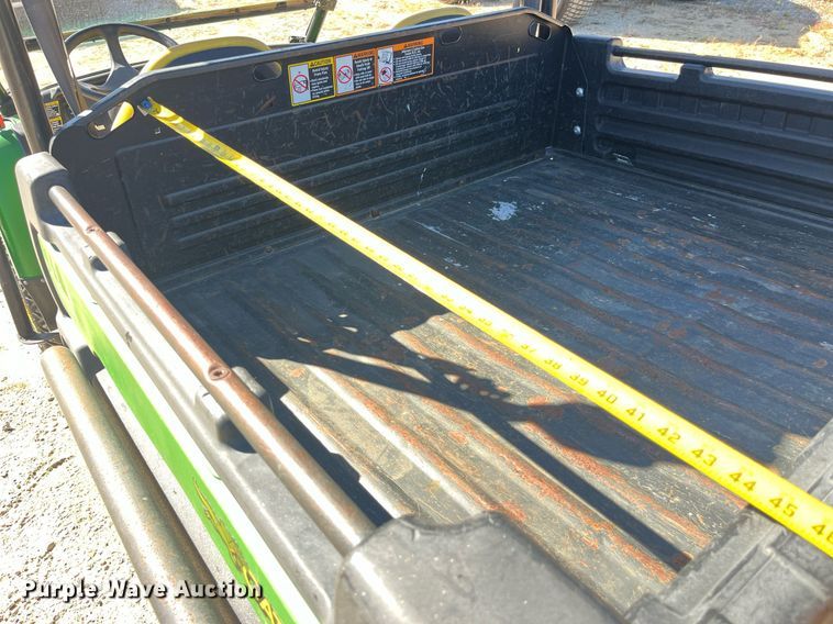 image for item EH2904 2016 John Deere Gator 825i utility vehicle