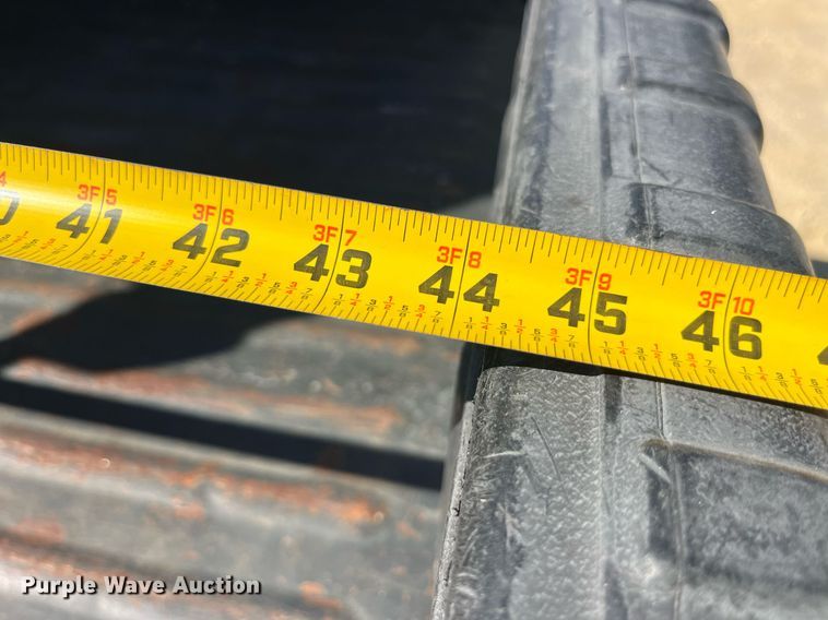 image for item EH2904 2016 John Deere Gator 825i utility vehicle