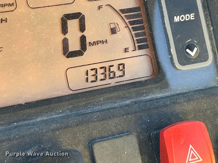 image for item EH2904 2016 John Deere Gator 825i utility vehicle