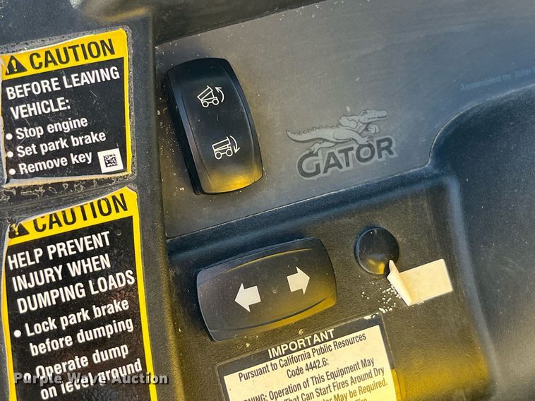 image for item EH2904 2016 John Deere Gator 825i utility vehicle