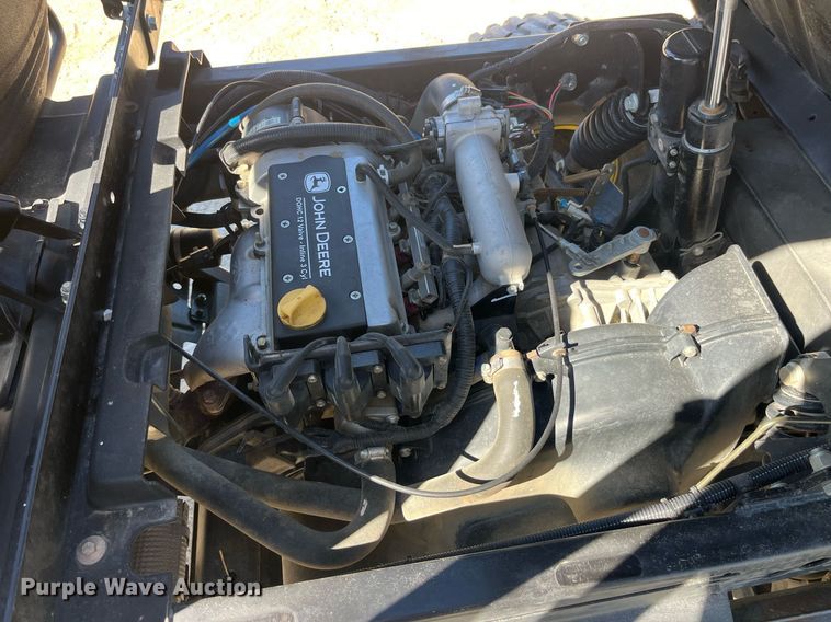 image for item EH2904 2016 John Deere Gator 825i utility vehicle