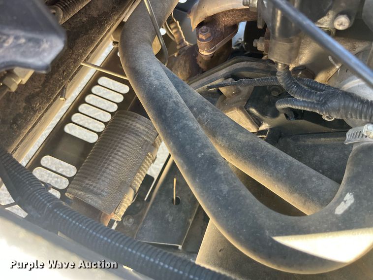 image for item EH2904 2016 John Deere Gator 825i utility vehicle