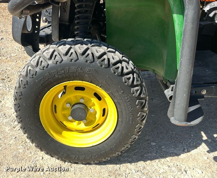 image for item EH2904 2016 John Deere Gator 825i utility vehicle