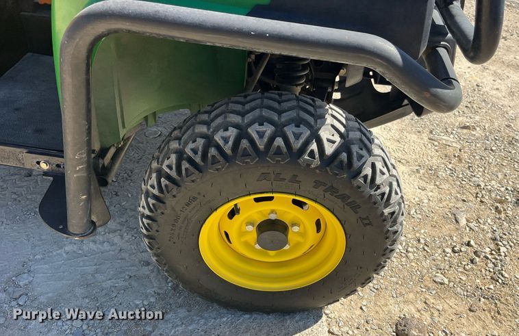 image for item EH2904 2016 John Deere Gator 825i utility vehicle