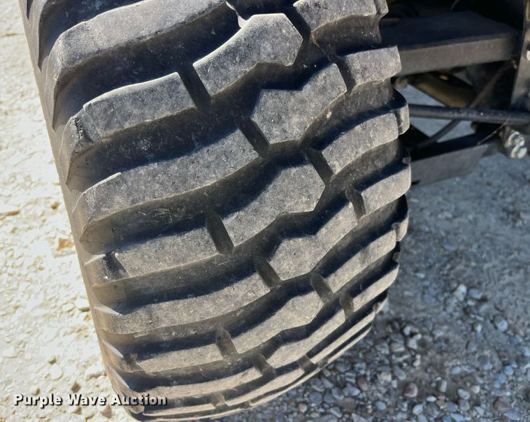 image for item EH2904 2016 John Deere Gator 825i utility vehicle