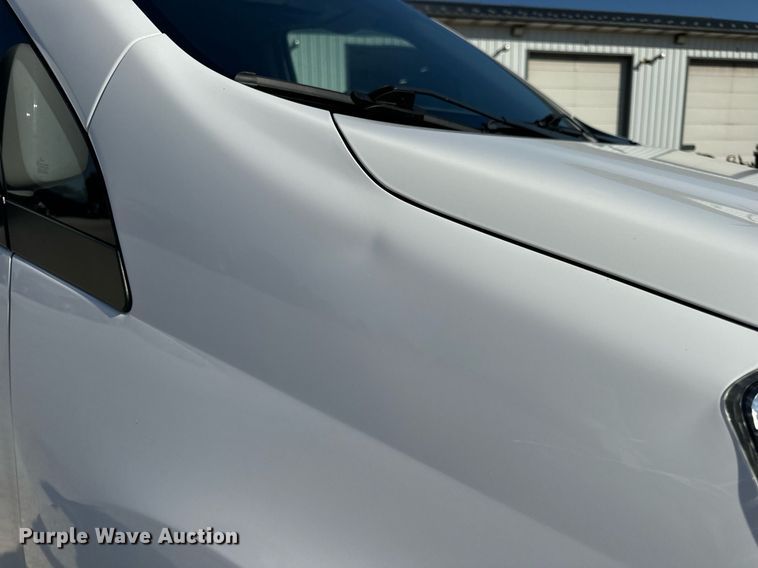 image for item EH7112 2018 Nissan NV200 SV van