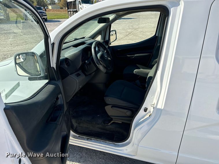 image for item EH7112 2018 Nissan NV200 SV van
