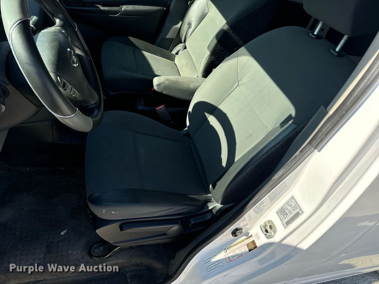 image for item EH7112 2018 Nissan NV200 SV van