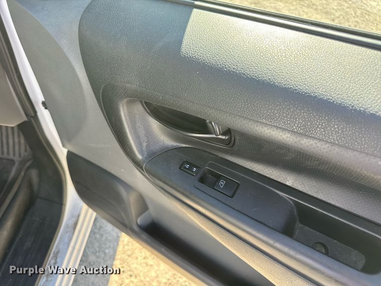 image for item EH7112 2018 Nissan NV200 SV van